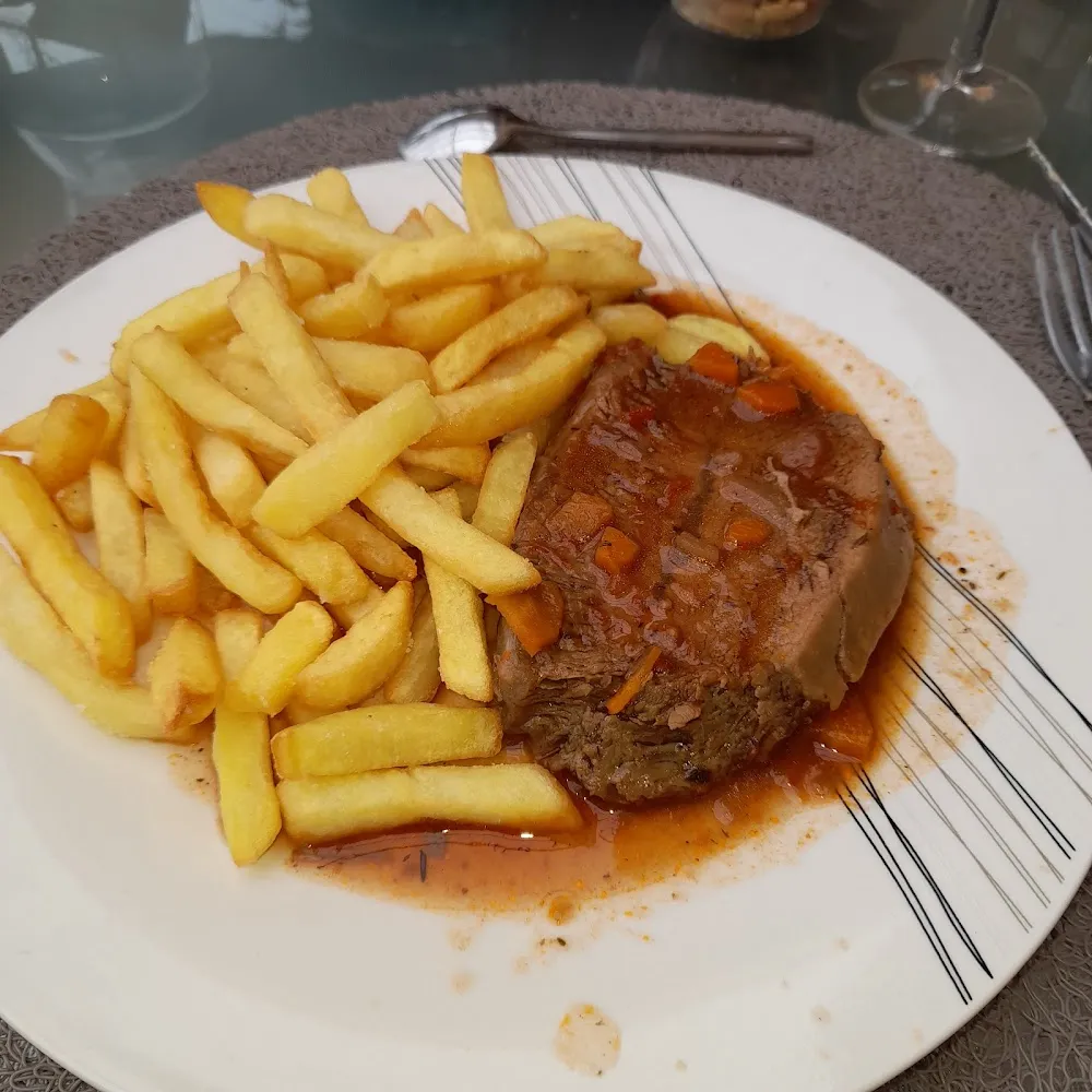 Rinderbraten Mit Pommes Frites